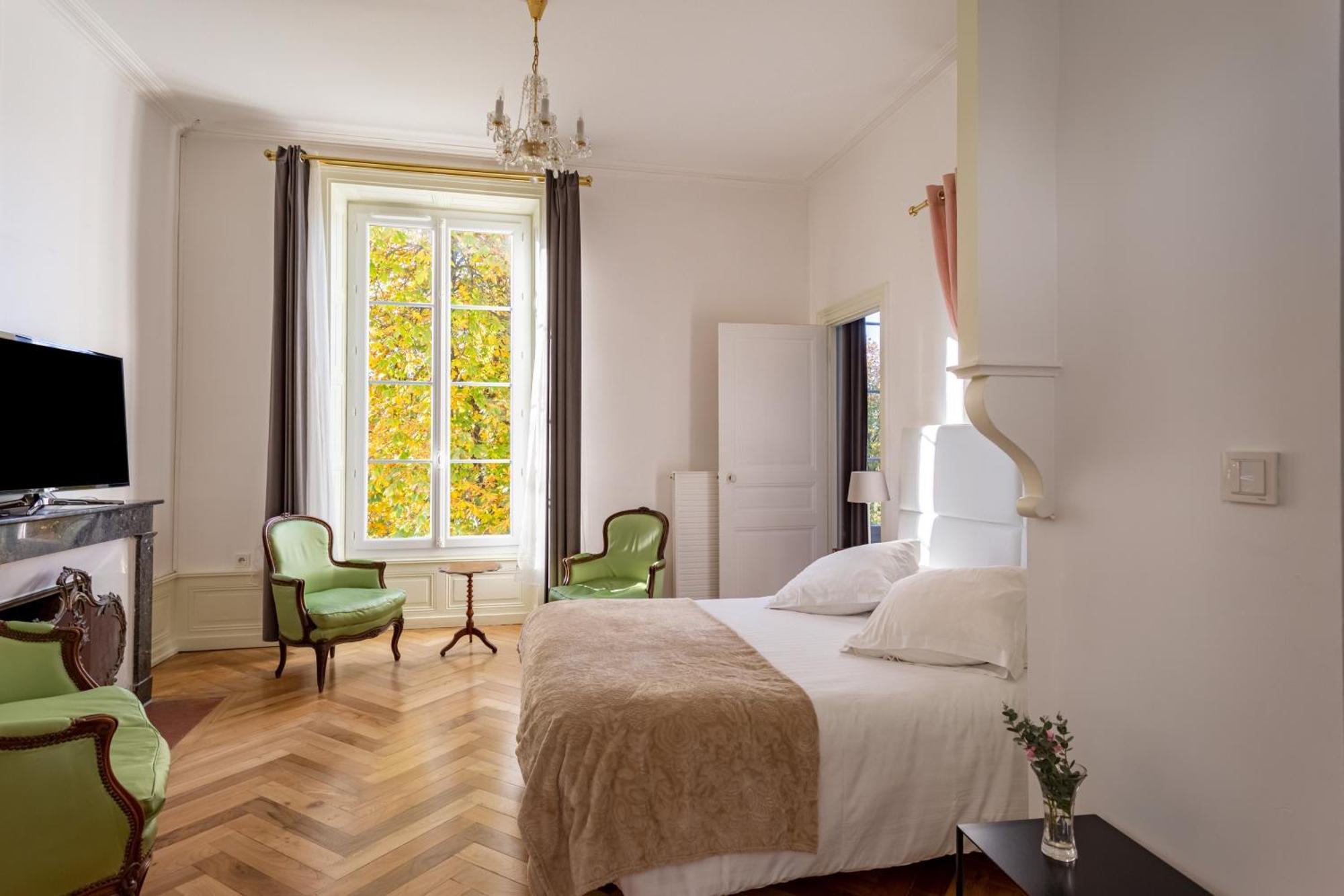 Manoir De La Manantie - Teritoria Bed and Breakfast Lezoux Eksteriør billede