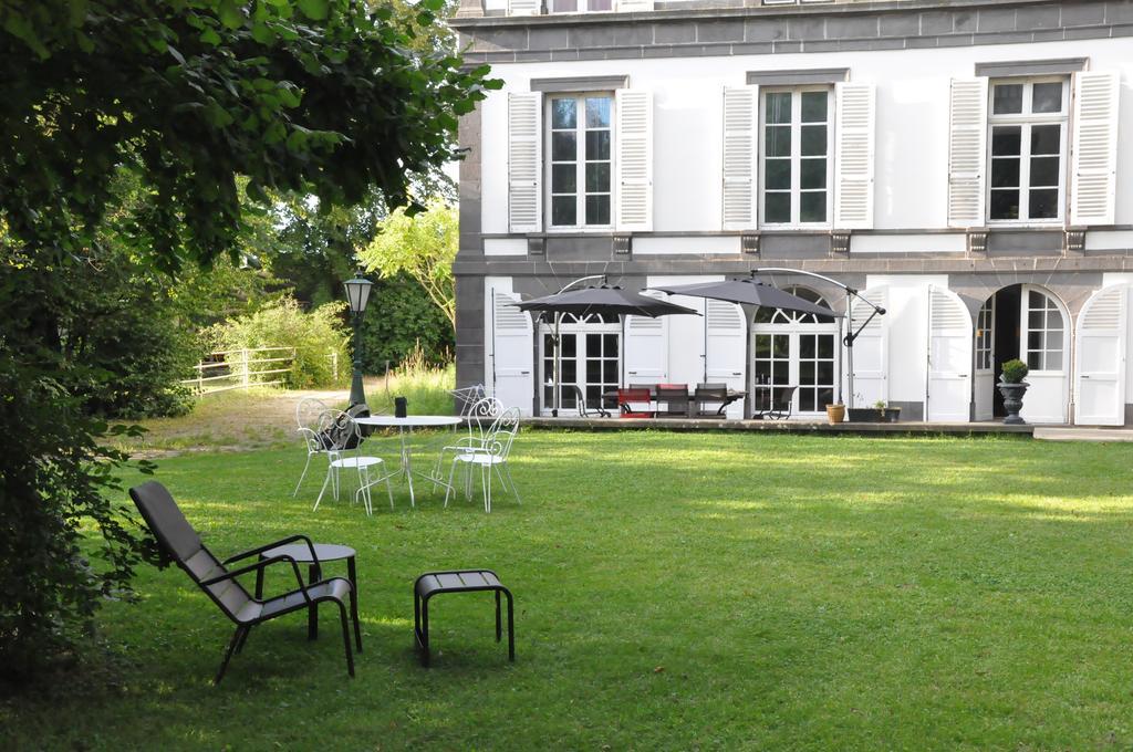 Manoir De La Manantie - Teritoria Bed and Breakfast Lezoux Eksteriør billede